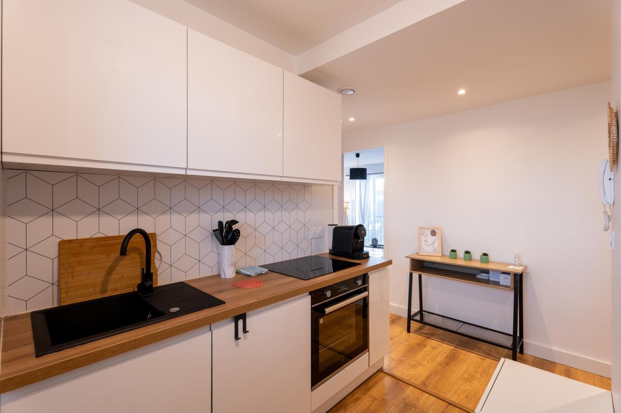 Appartement T3 Avec Balcon St Patern / Gare *